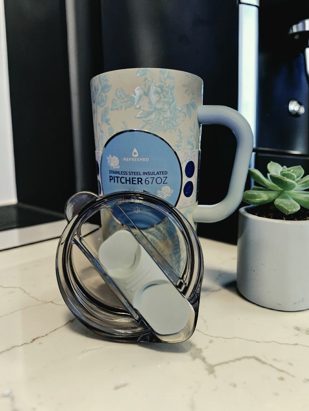 NEW Refreshed Pitcher Stainless Steel Insulated 67 Onz. With Sealed Lid NWT RARE - Picture 2 of 8
